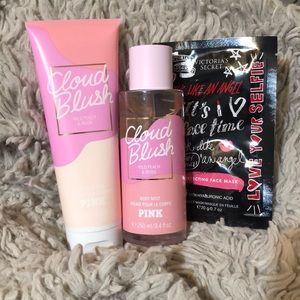 Victoria Secret Pink Cloud Blush Set Face Mask!!